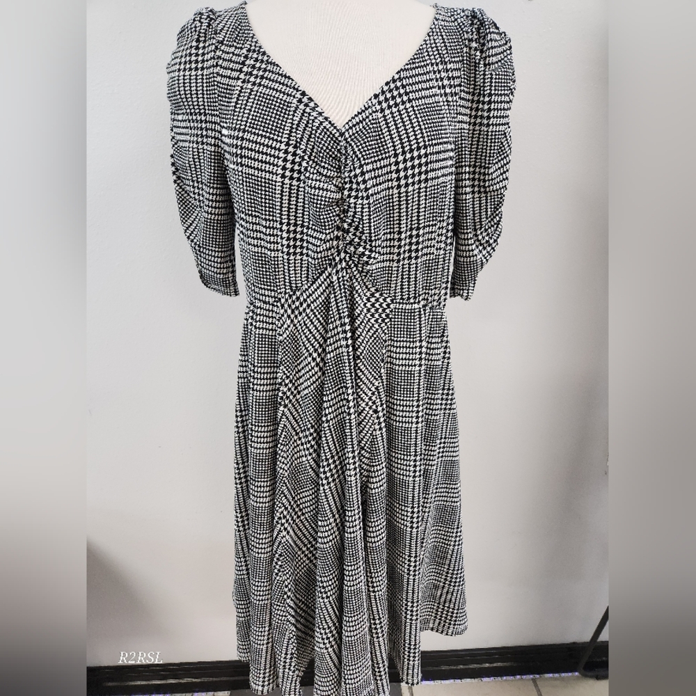 Torrid Black & White Houndstooth Ruched V Neck Dress Womens Plus 1x Rockabilly